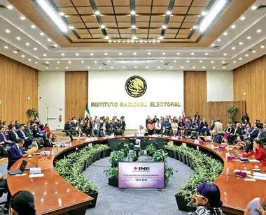 Aprieta INE su gasto ante superelección; mil millones de pesos menos