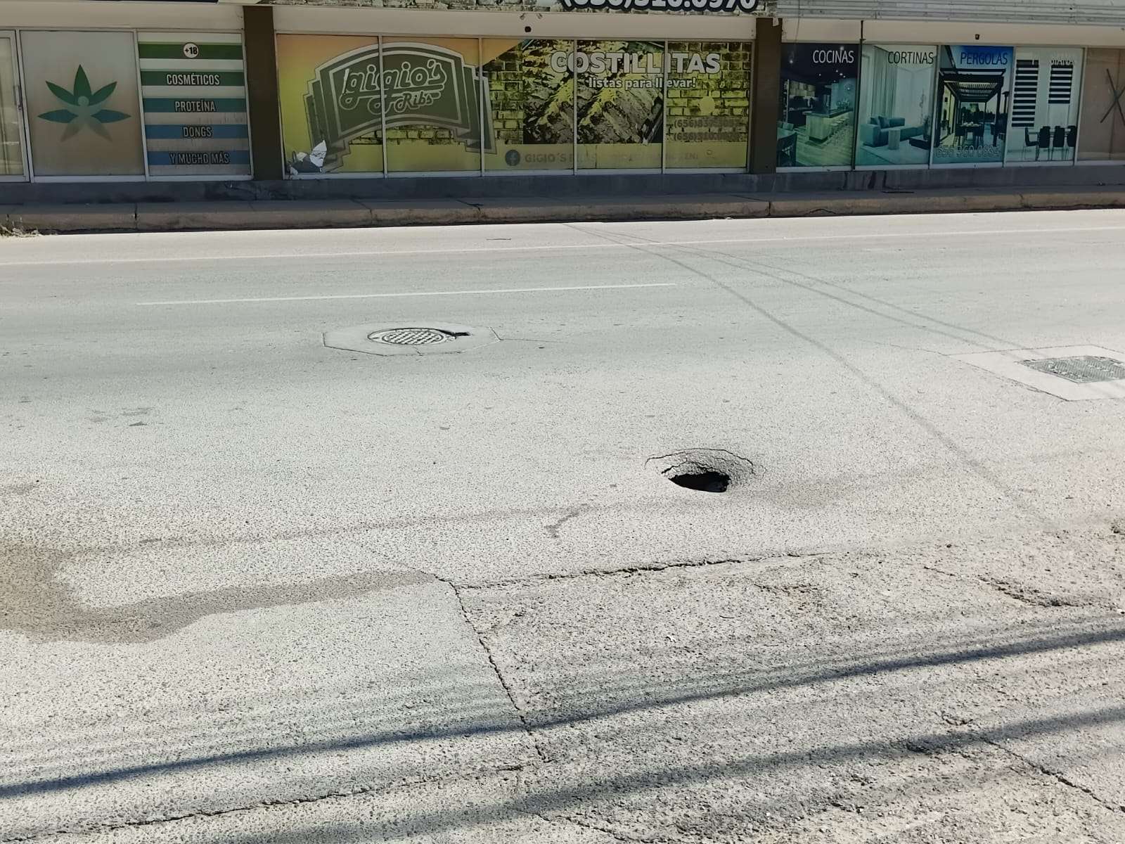 Exhortan a conducir con precaución ante hundimiento en la Pedro Rosales