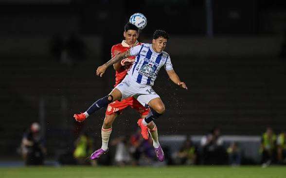 Cae Bravos 0-2  frente a Pachuca