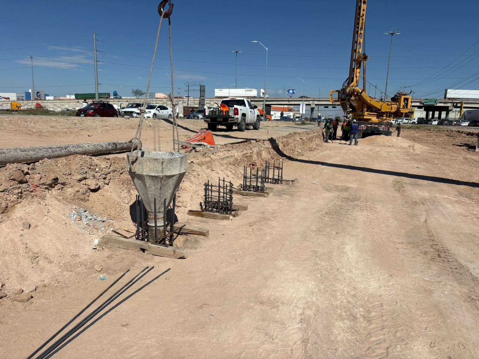 Inicia construcción de tres pasos a desnivel en Las Torres 