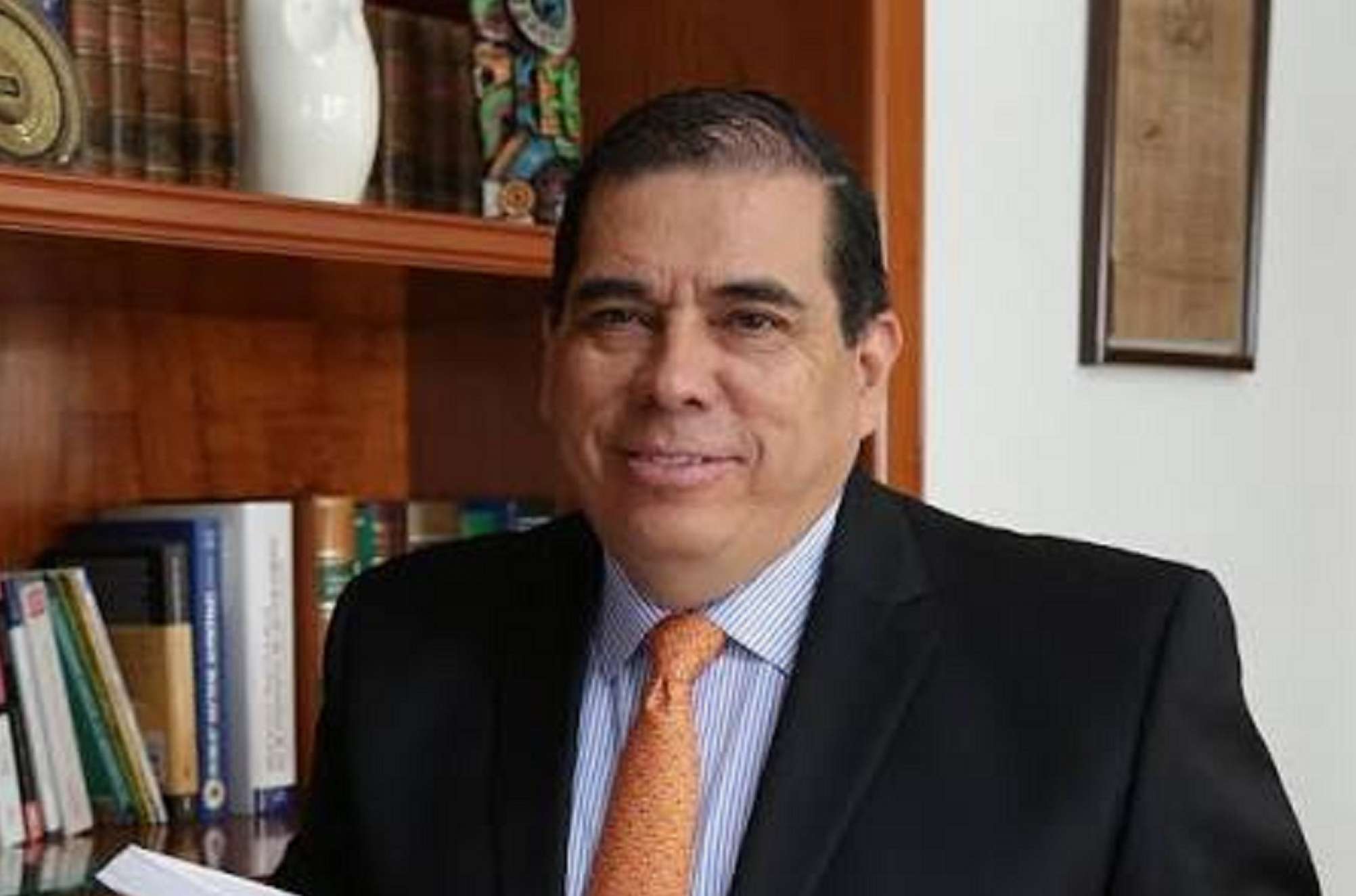 LA FACTURA