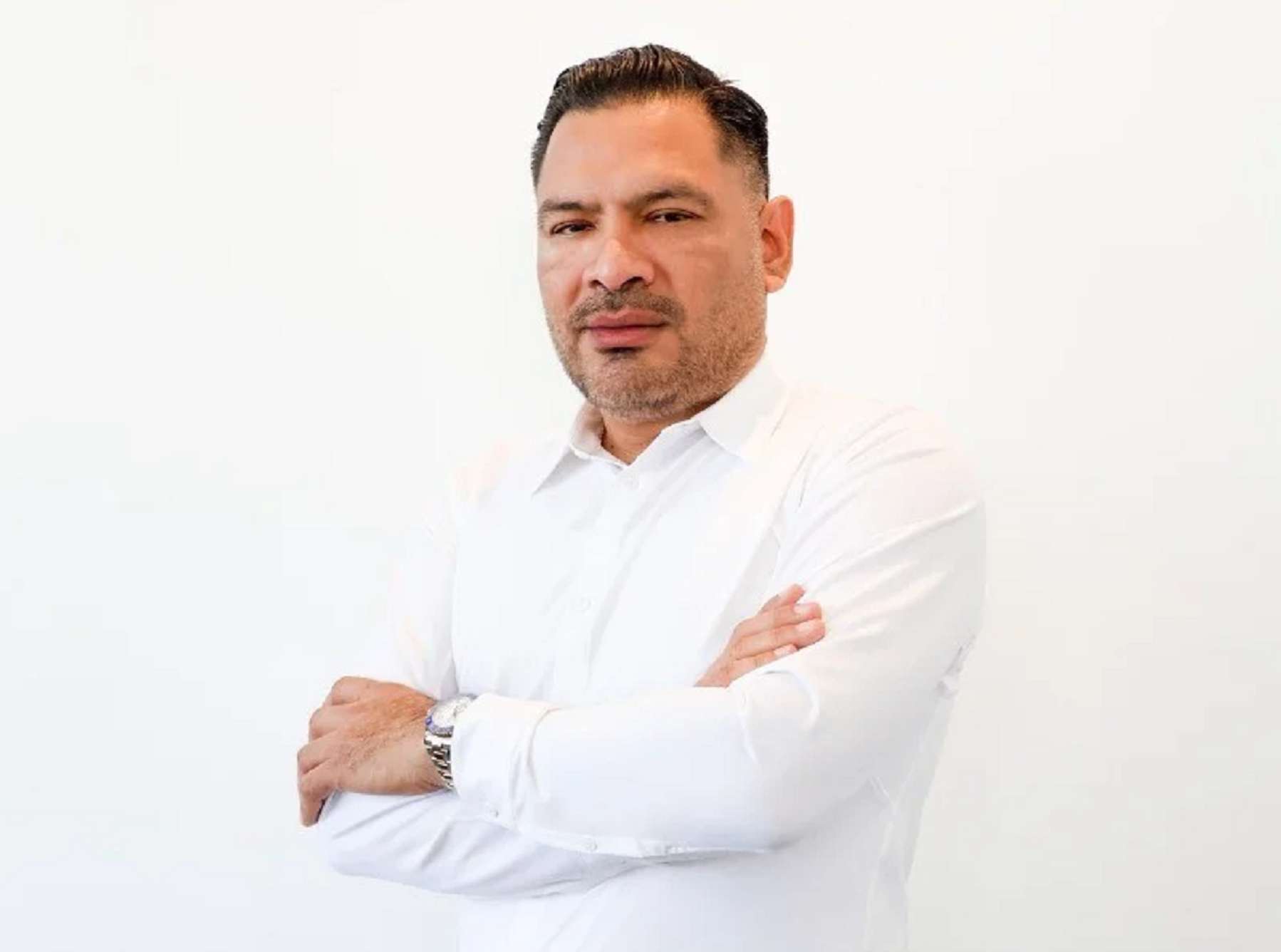 SI CAYÓ